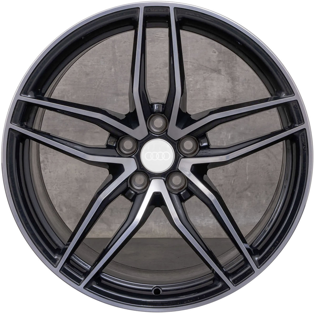 audi r8 rim part #59104
