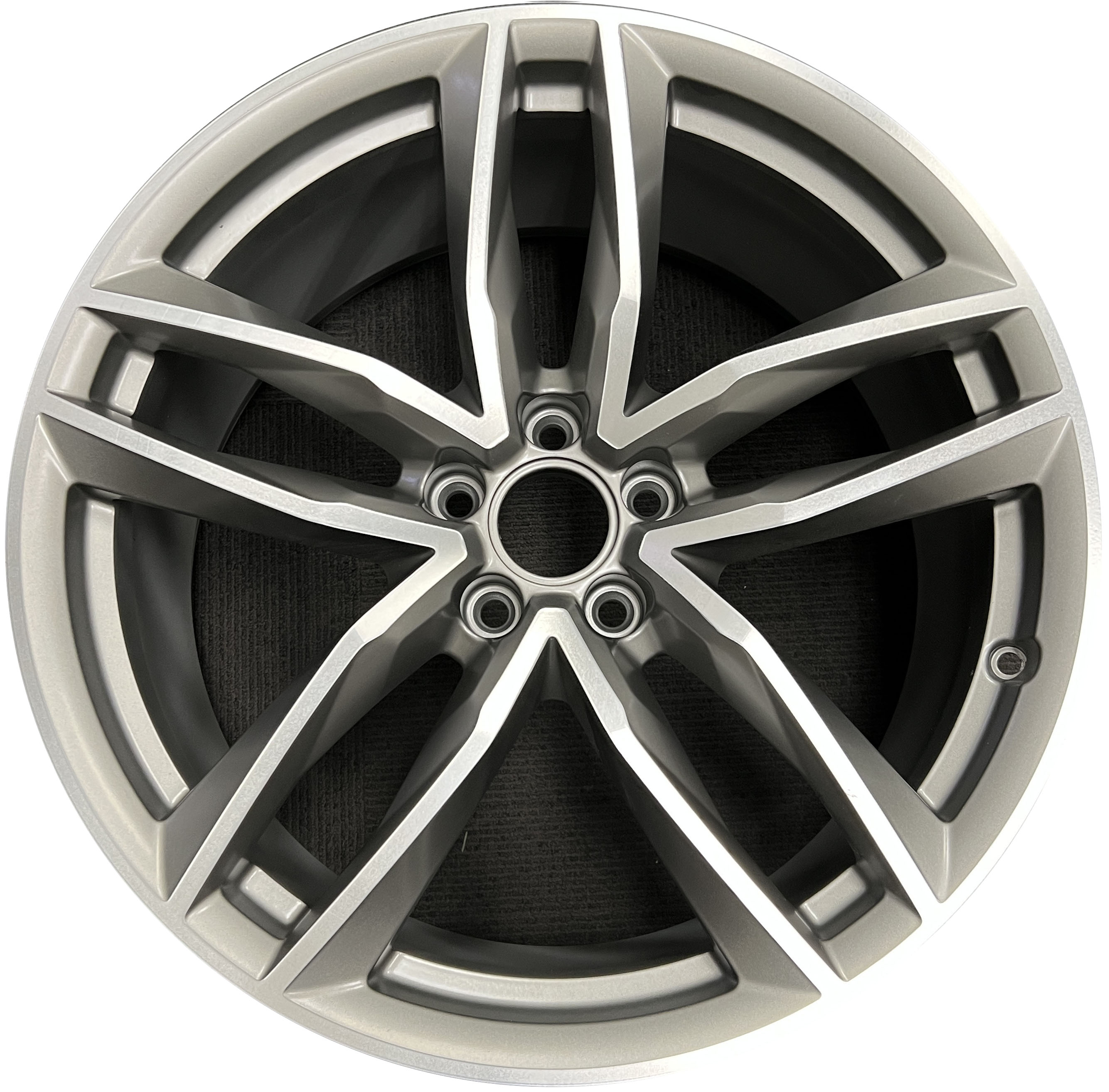 audi a8 wheel part #58981A