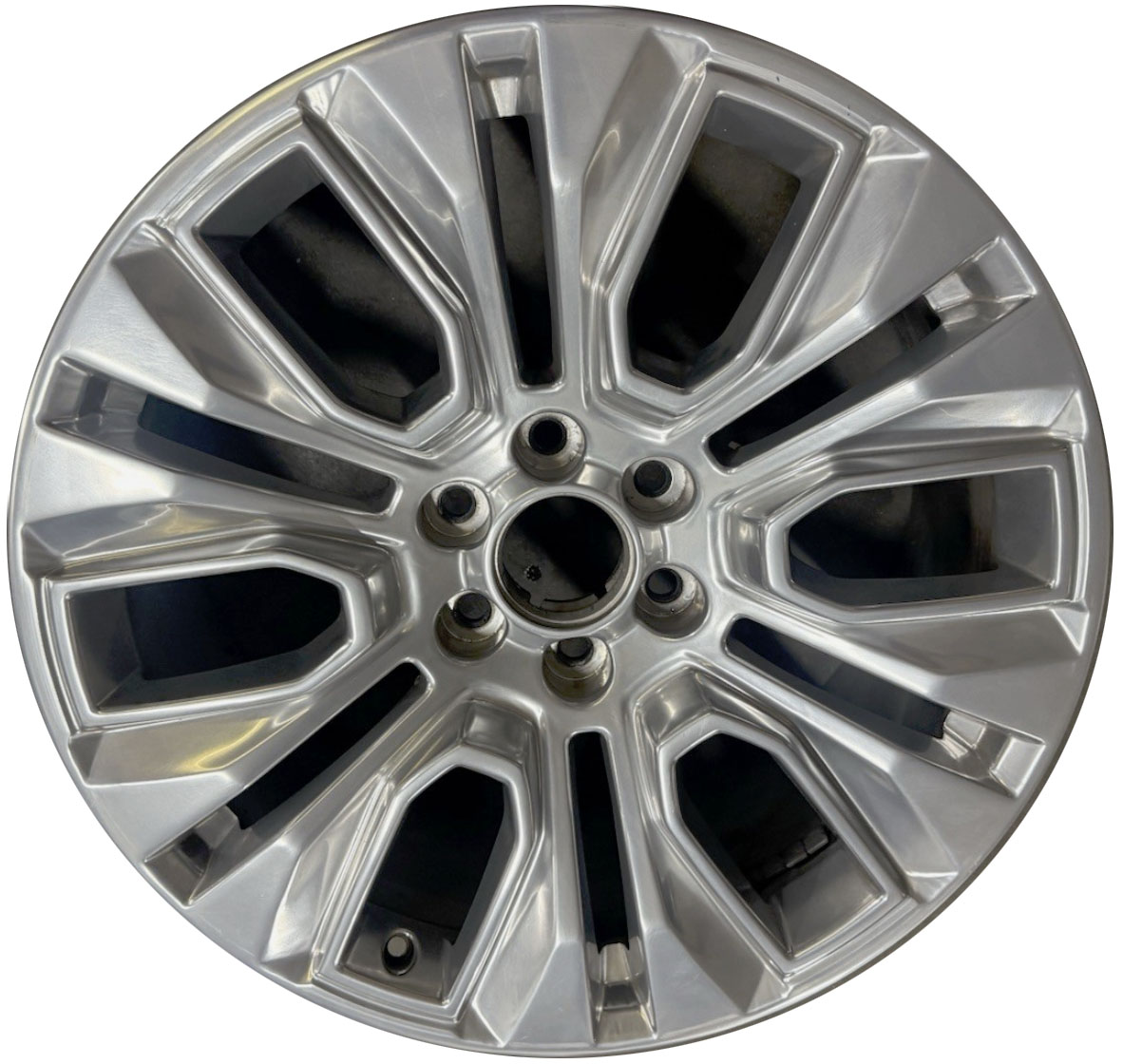 chevrolet silverado rim part #5943