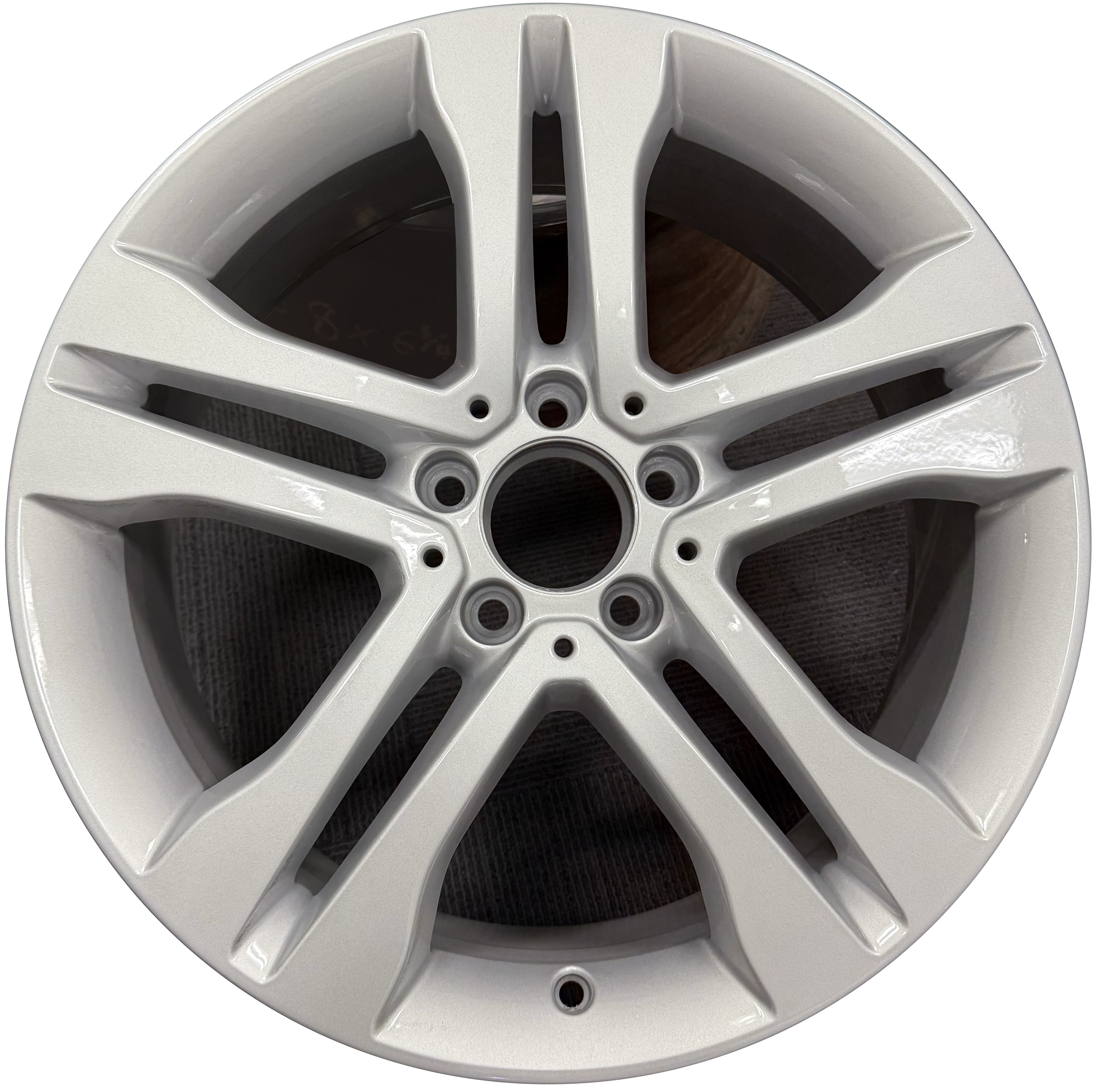 mercedes-gla class wheel part #85382