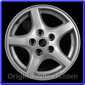 Does a Ford Explorer have the same wheel bolt hole pattern as a