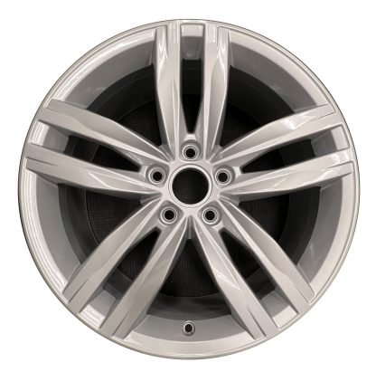 18" x 7.5" 2015-2018 Volkswagen Golf (Golf, Golf GTI) Used 5 Double Spoke Stock Alloy Rim  69989B